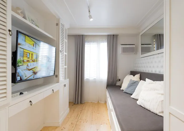 Cozy & Peaceful Netflix 65inchtv Fast Wifi Cebu
